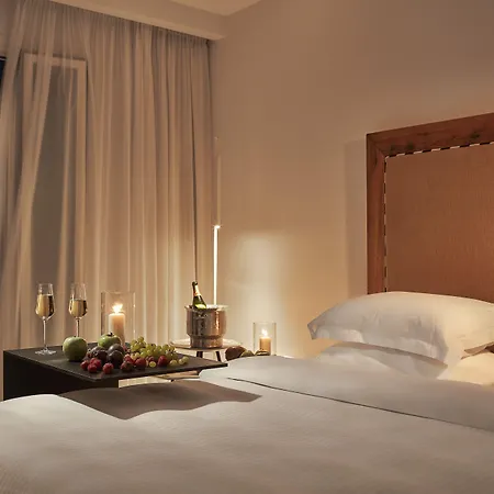 Royal Myconian - Leading Of The World Elia (Mykonos)