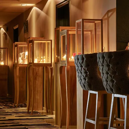 Royal Myconian - Leading Of The World Semesteranläggning (resort) Elia (Mykonos)