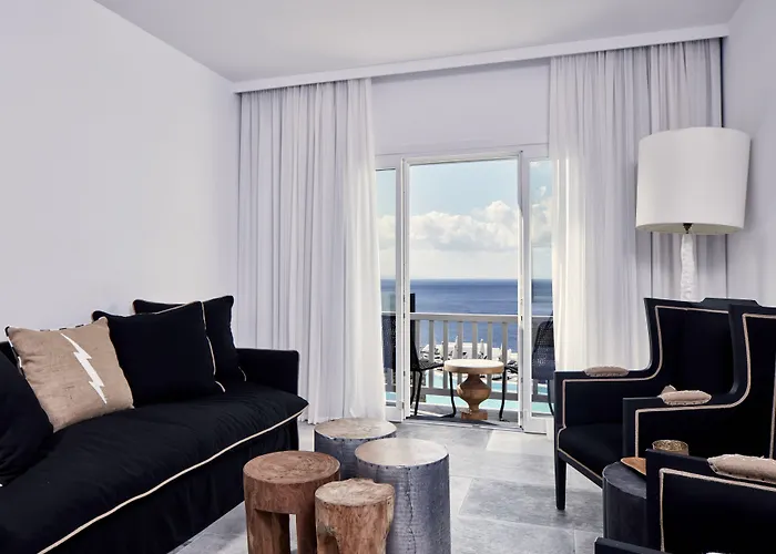 Royal Myconian - Leading Of The World Elia (Mykonos)