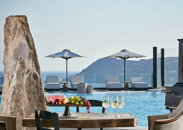 Royal Myconian - Leading Of The World אתר נופש 5*