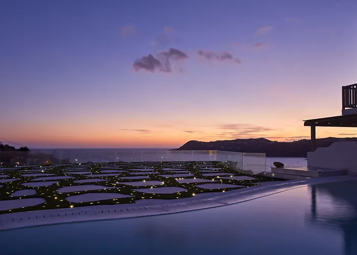 Royal Myconian - Leading Of The World Elia (Mykonos)