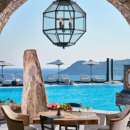 Üdülőközpont Royal Myconian - Leading Of The World